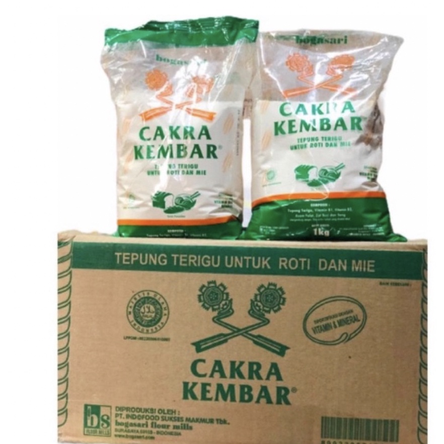 

Tepung Cakra Kembar 1kg x 12 / Tepung Cakra Kembar Dus isi 12kg / Tepung Bogasari