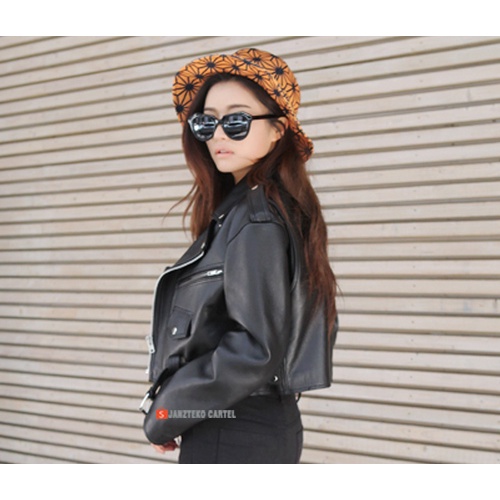 JNK x SLEA - Jaket Kulit Sintetis Crop Top Wanita Faux Synthetic Leather Jacket Cewek Bikers KPOP Korea Style Hijab Sexy Slim Fit Rock N Roll Rocker Model Pendek Perempuan Remaja Dewasa Elegan Premium Original Import Distro Branded Asli Garut 2023 Vintage