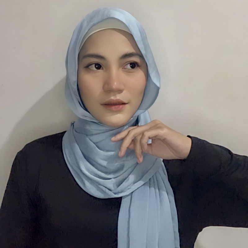 Pashmina Premium Satin Silk Malaysia Textured Crinkle (JAHIT TEPI KECIL SUPER RAPI)-Blue Sky