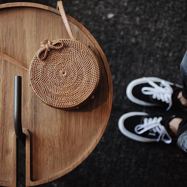 TAS SELEMPANG SLINGBAG ROTAN ANYAMAN BALI BULAT KEKINIAN OOTD REMAJA WANITA