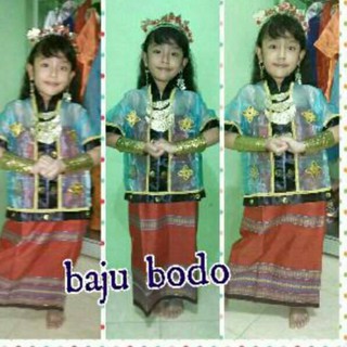 TOP NO 1740 Baju  Adat Sulawesi Baju  Bodo  Aksesoris 