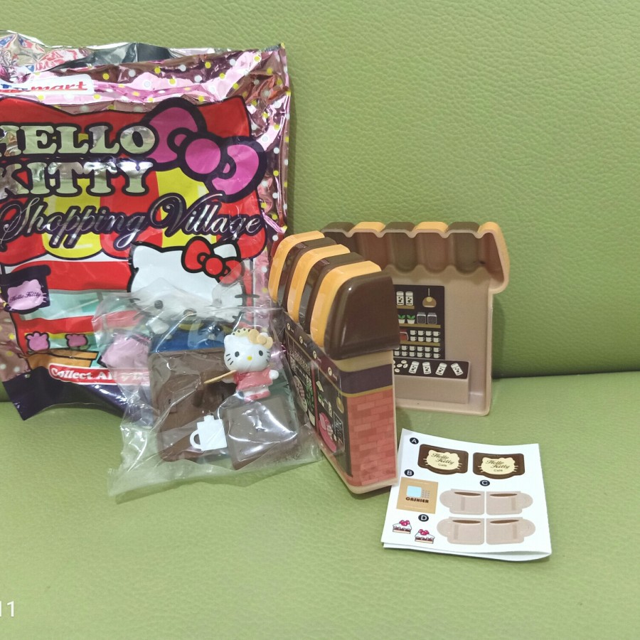 Mainan Hello Kitty Shopping Village - Cafe (Alfamart))