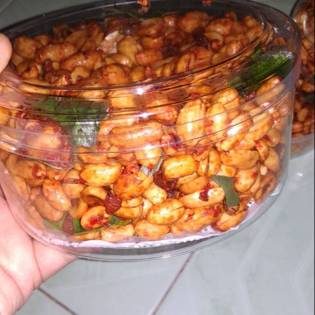 

Kacang goreng pedas manis