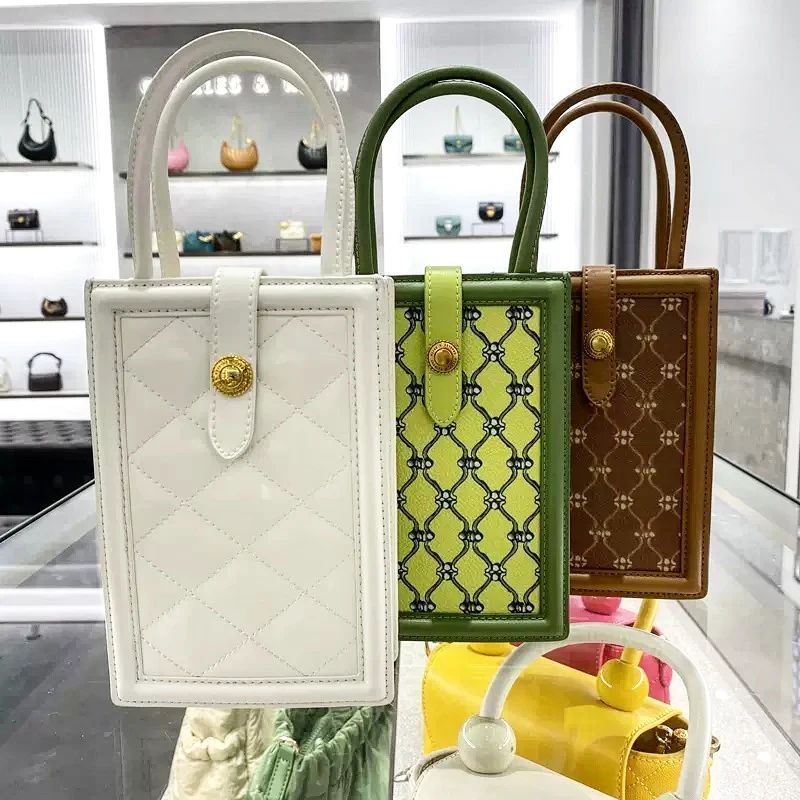 5.5 SALE | CK Este Belted Phone Pouch