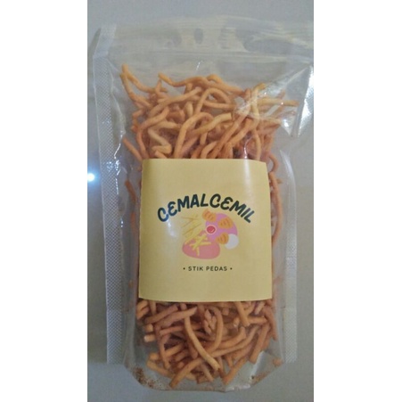 

Cemilan stick pedas atau keju
