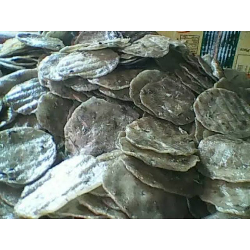 

100 kemplang mentah khas Palembang isi 100 pcs kelempang ikan