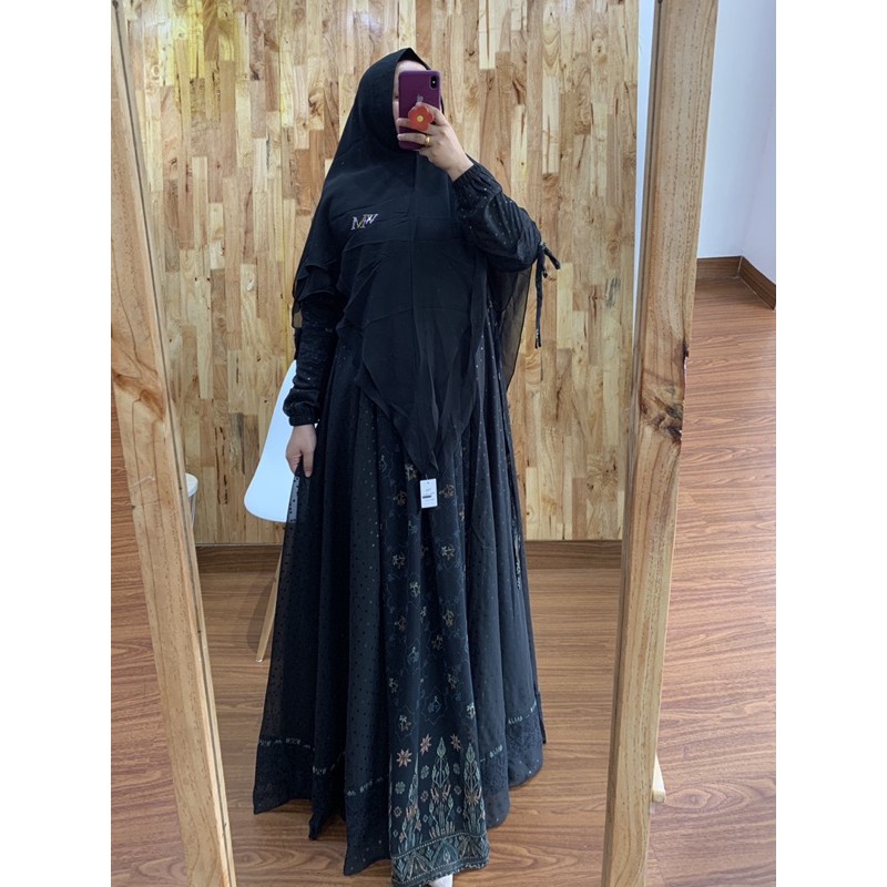 Marquise Sybille by wm signature