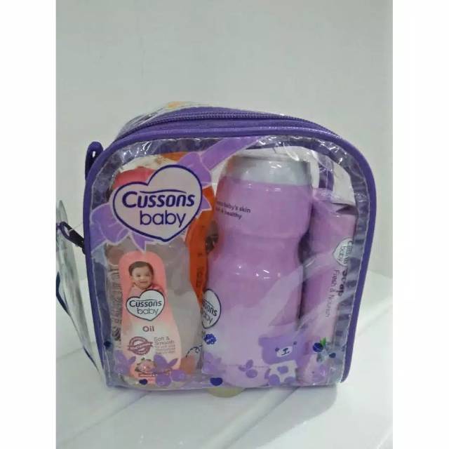 Cussons Set Hadiah Perlngkapan Mandi Baby Gift Set Mini Bag Pink Ungu Biru
