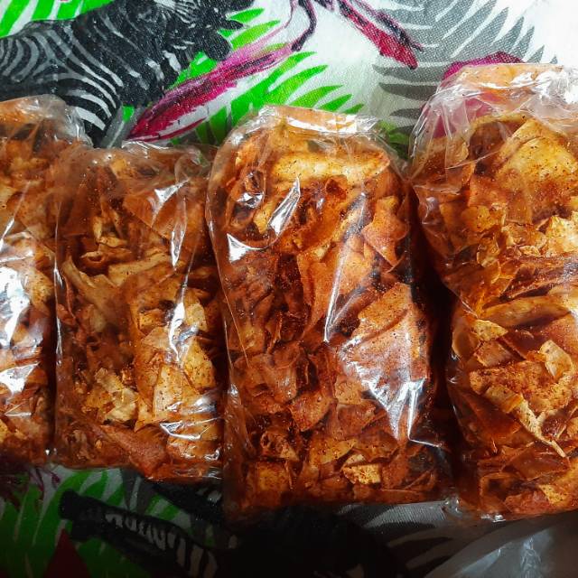 

Kripik singkong pedas (Kripset)