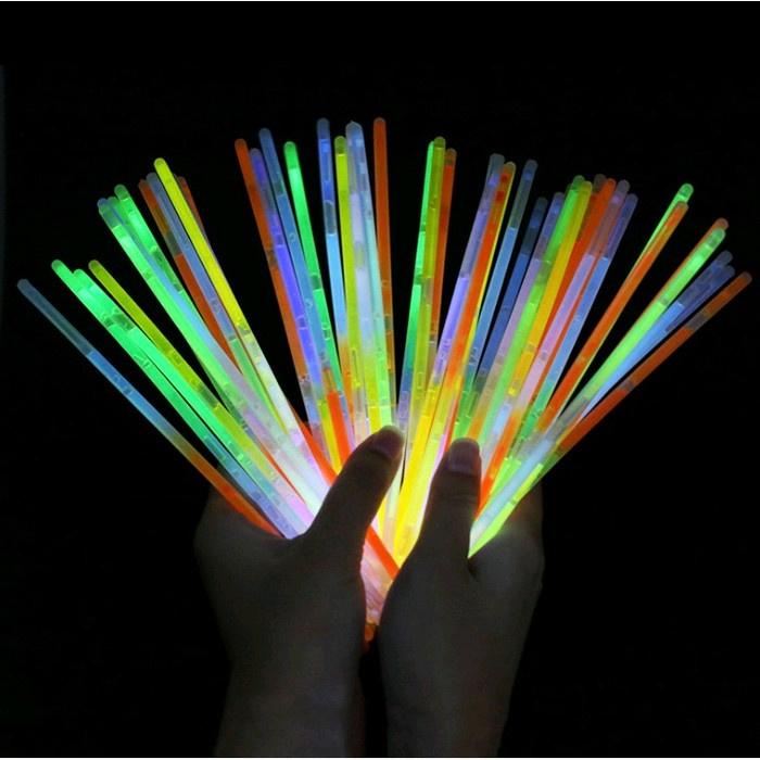 Tongkat Gelang Fosfor Glowstick GROSIR PRAKARYAA MALANG Warna Warni Lightstick Glow In the Dark Aksesoris Konser Concert Pesta Party Stick Lampu Light Sinar