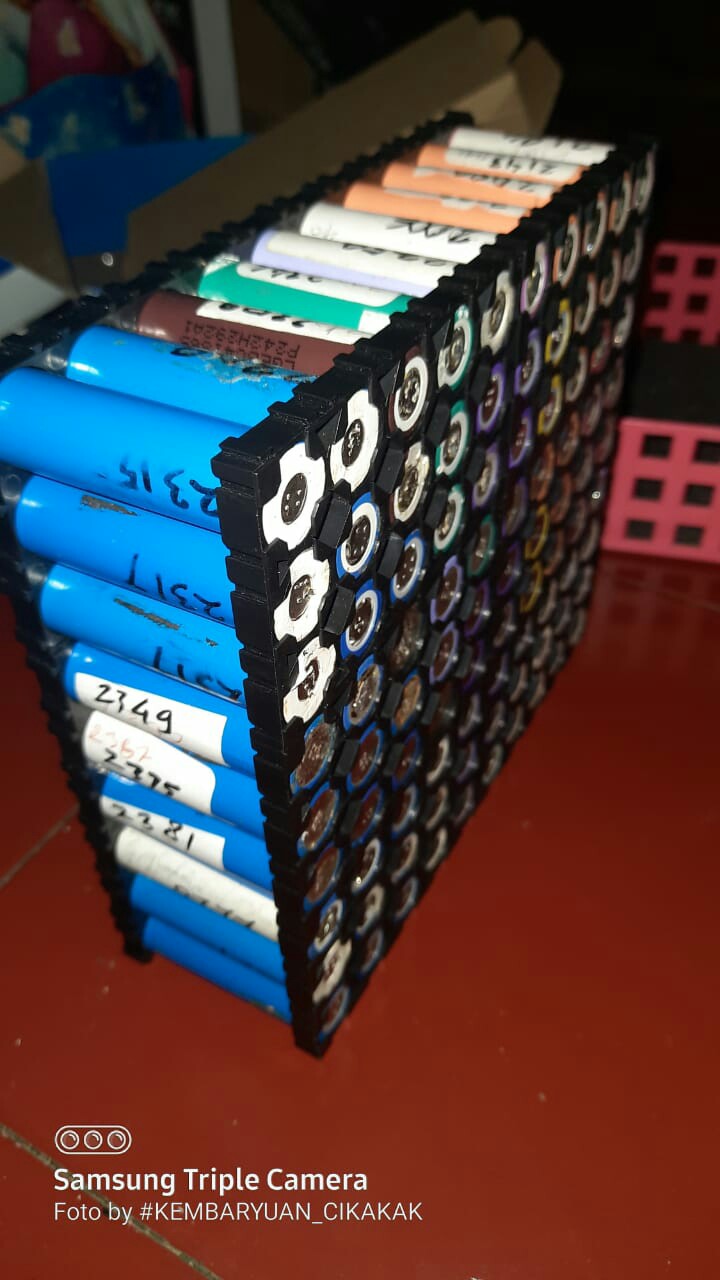 Bdid Swank 10pcs Holder Spacer Baterai 18650 3x5 Bahan Plastik