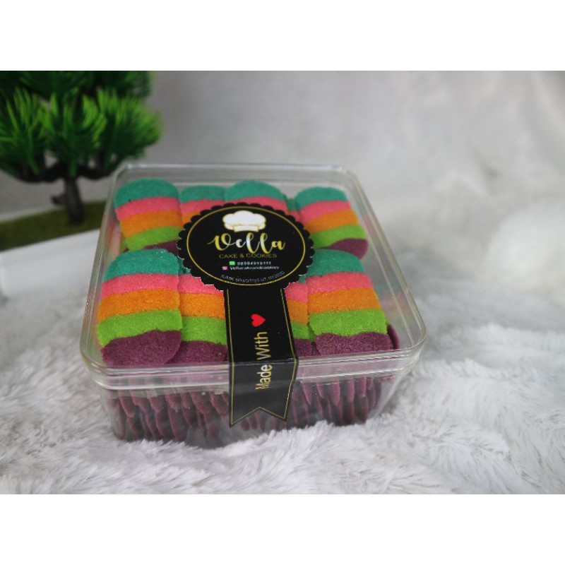 

Lidah Kucing Rainbow (butter wisjman 50%)
