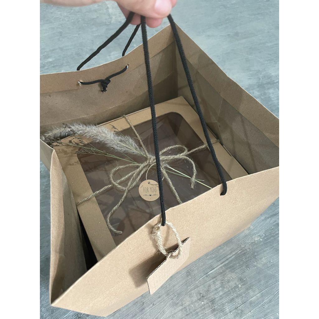 BOX MIKA 25x25x7 cm kardus die cut, untuk kue hampers gift box MIKA MIKA-1