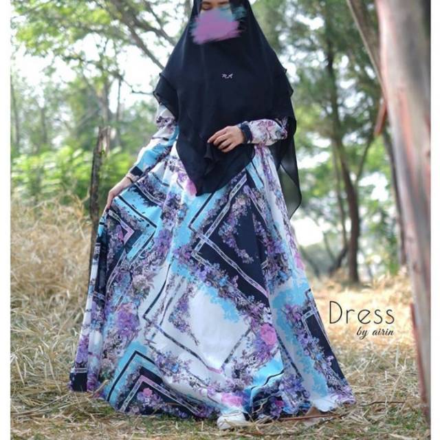 Dress by airin size s