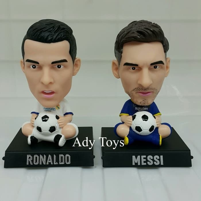 Ronaldo   Messi BobbleHead Miniatur Pajangan Goyang Mobil Koleksi