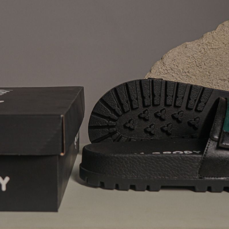 Brody ITALY Sandal Slop Pria Keren Sandal Kulit Cowok Casual Model Slide Kekinian