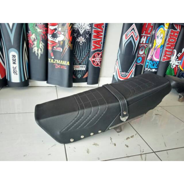 Jok gl pro standar fariasi lis benik