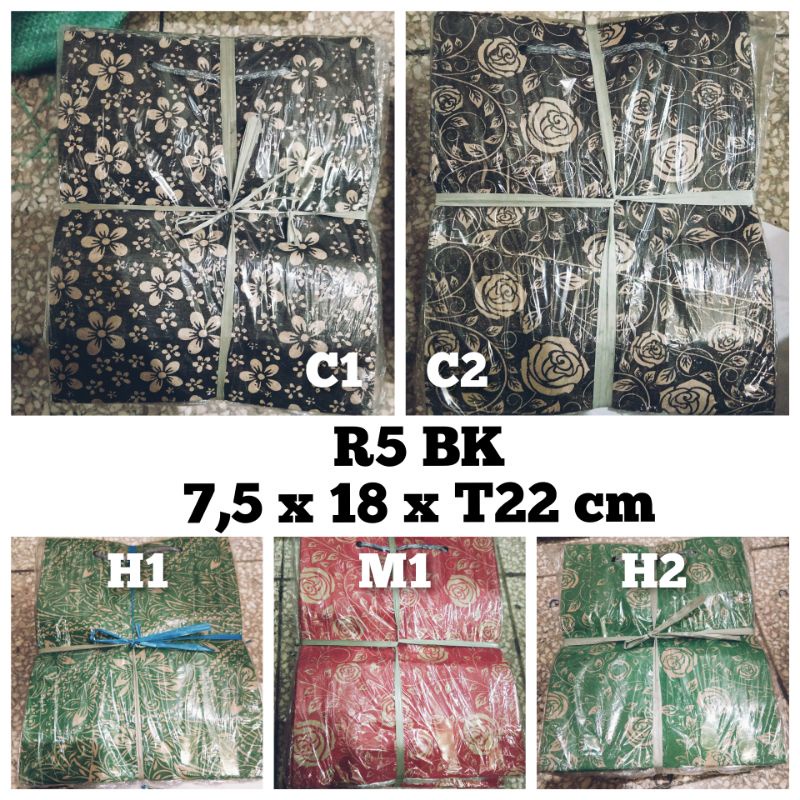 

Tas kertas paper bag kecil R5 BK 7,5x18xT22 7x18x22 8x18x22 hitam hijau jajan snack teh botol wafer roti biskuit grosir souvenir merah hitam hijau