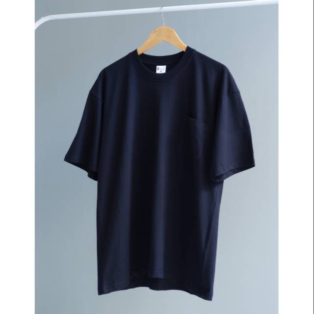 Kaos polos oversize hitam Shopee Indonesia Kaos polos oversize hitam Shopee Indonesia