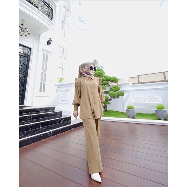 Emmy One Set Ruffle / Baju Setelan Wanita Import