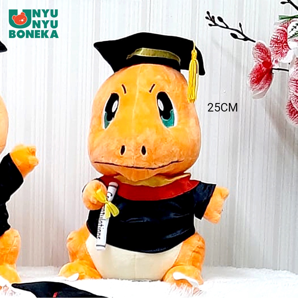 boneka toga wisuda charmander animal graduation souvenir pokemon