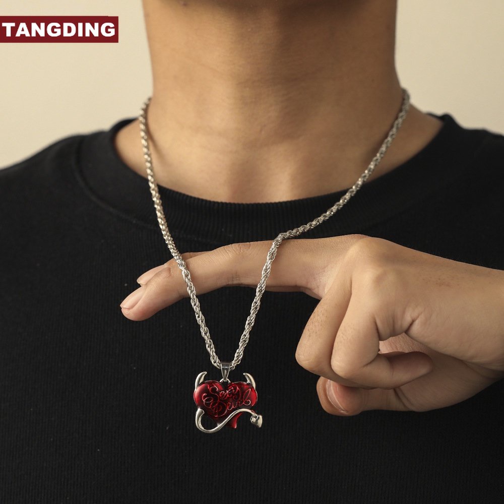 【COD Tangding】Kalung Liontin Bentuk Hati Motif Tulisan Dark Drop Oil Gaya Gothic Punk Untuk Pria