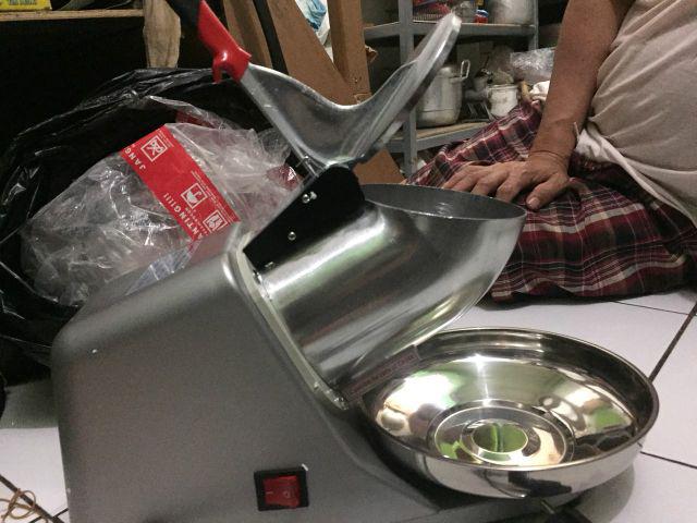 Nankai Mesin Serut Es Listrik / Ice Crusher