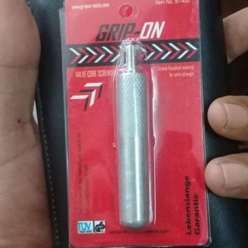 Grip On Alat Buka Pentil Ban Roda Motor GRIP ON Valve Core Screwdriver