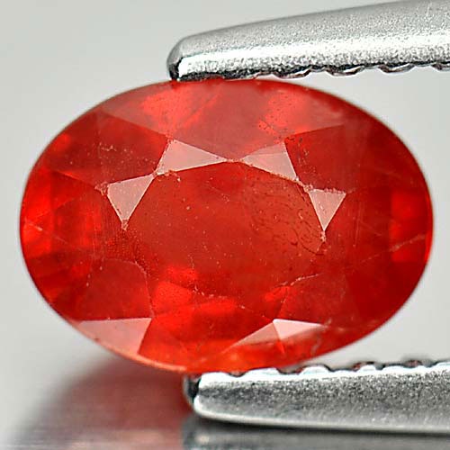 Batu Orange Sapphire 0.88 Ct. Oval Shape 6.8 x 4.9 Mm. Natural Madagascar