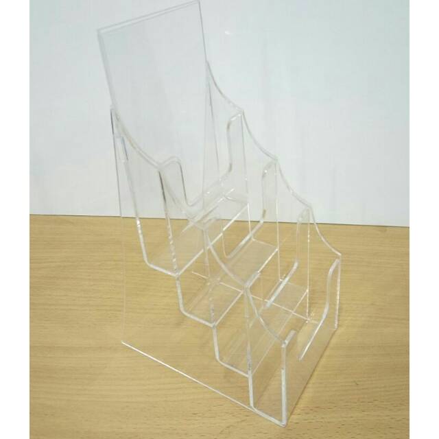 

Acrylic tempat brosur