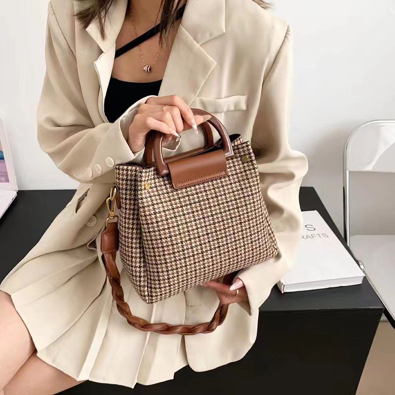 BJ15456 (2IN1) - BIEGE/BLACK/BROWN/COFFEE - TAS SLEMPANG TALI KEPANG ULIR TOTEBAG HANDBAG WANITA FASHION IMPORT MODIS ELEGAN TERMURAH TERLARIS TERBARU BAGSTORE JAKARTA TAS BATAM EL5456 LT1943 JT0944 GT1906 BQ3359 CR7771