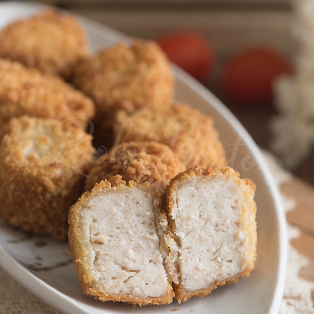 

JUN Spicy Chicken / Tori Balls Roku Bento Bandung Homemade Nugget Ayam Frozen - Menu Bekal Siap
