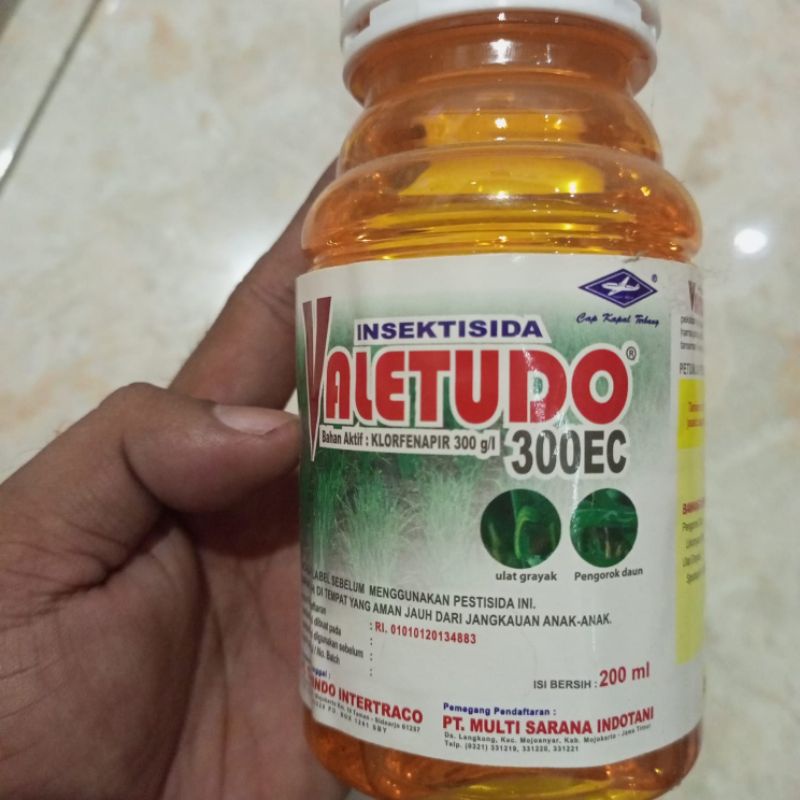 Insektisida Valetudo 300 ec - kemasan 200ml ( Cuci Gudang kemasan stickee rusak)