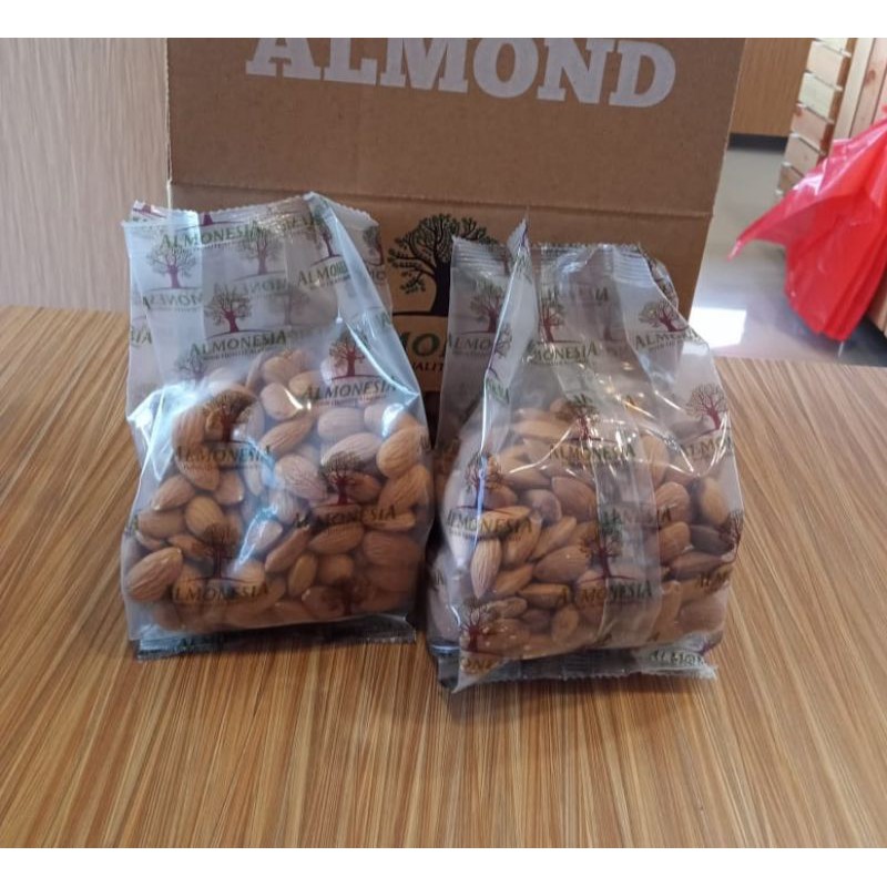 

almond mentah