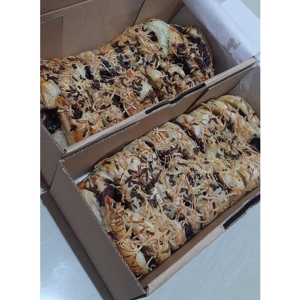 

Strudel Lumer Pisang Coklat Keju - Banana Strudel Makanan Kue Cemilan