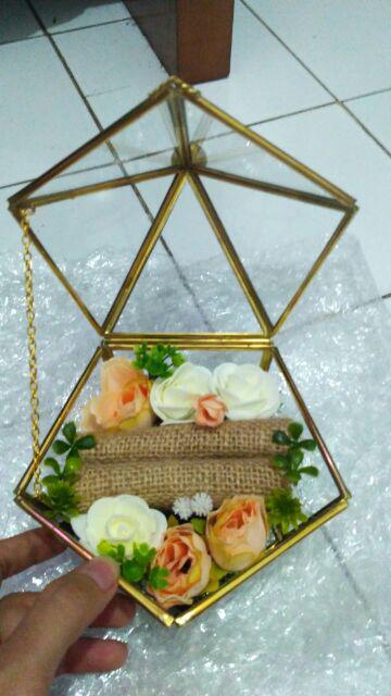 Ring Bearer Tempat Cincin Kaca Terarium