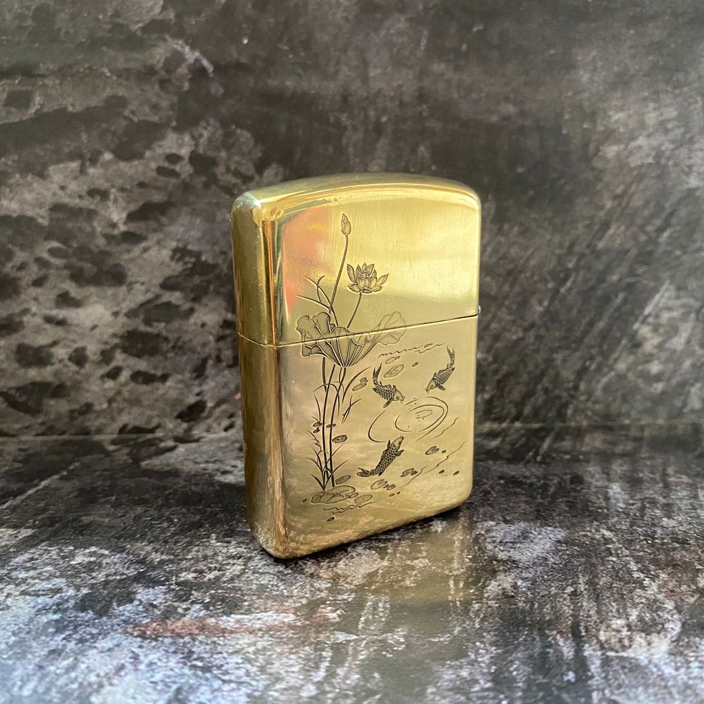 Korek Api ZIPPO Koi Gold