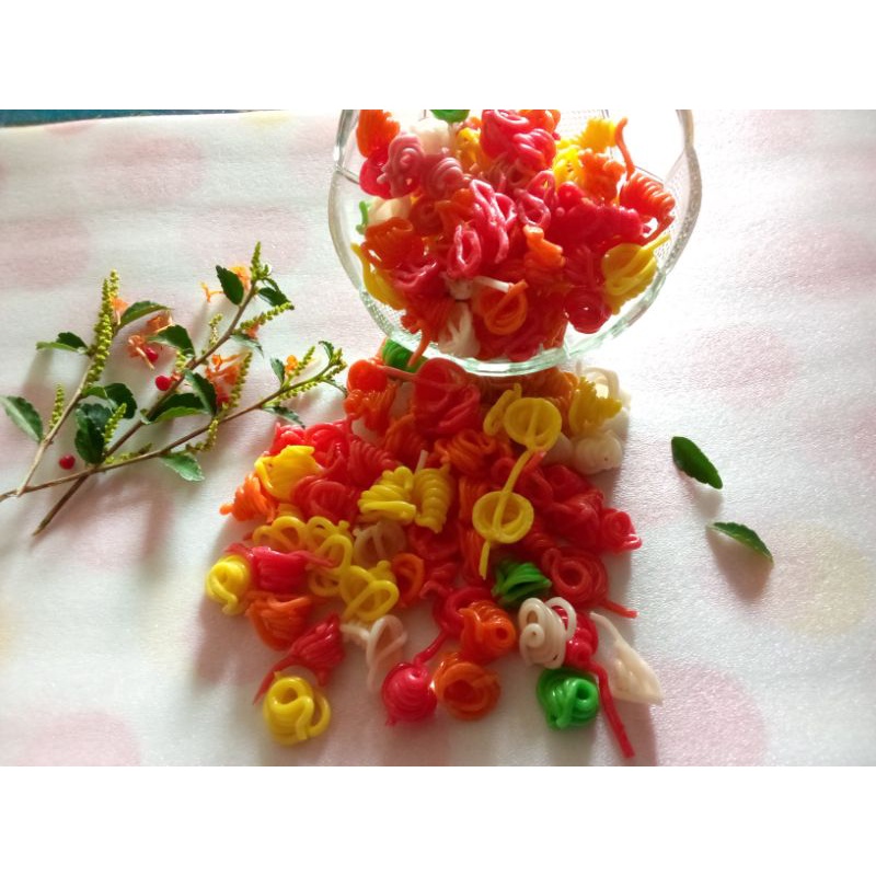

kerupuk keong warna warni