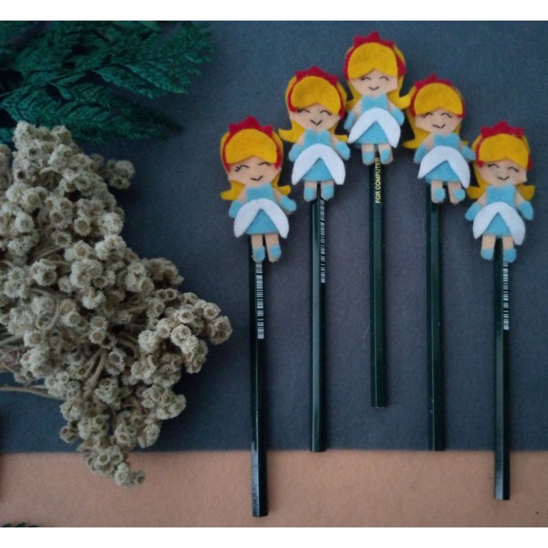 

Pensil Hias Flanel Princess 6
