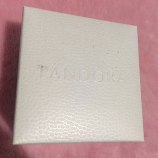 kotak kosong cincin pandora