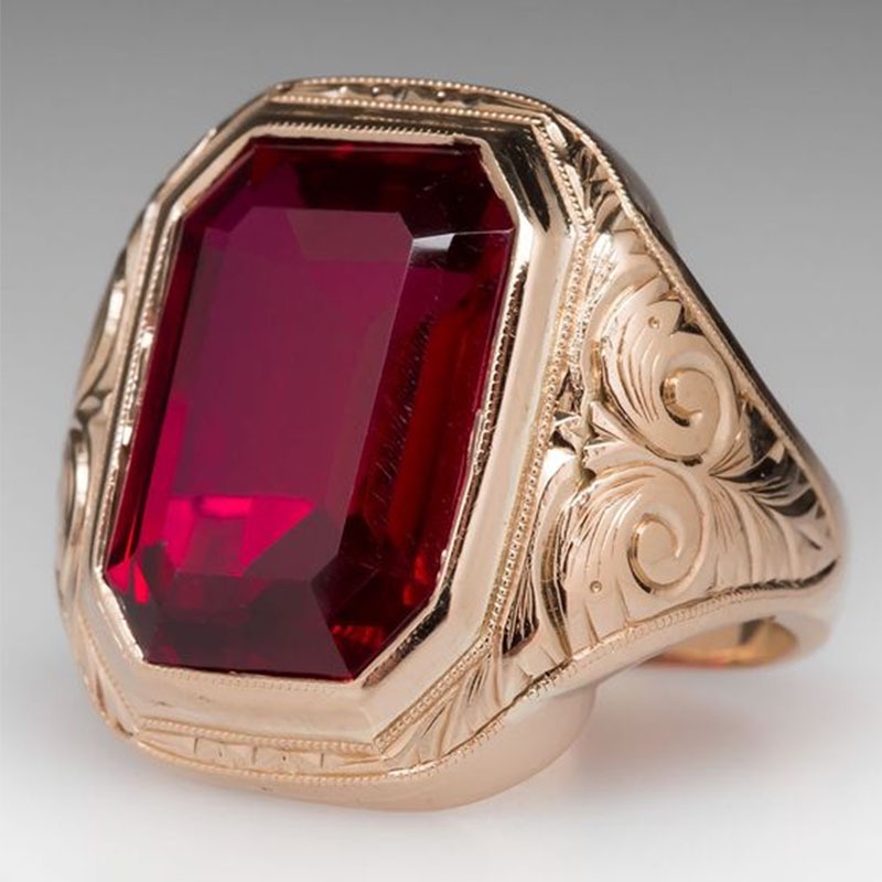 Cincin Jari Bahan Baja Titanium Ruby Warna Emas Gaya Punk Vintage Untuk Pria