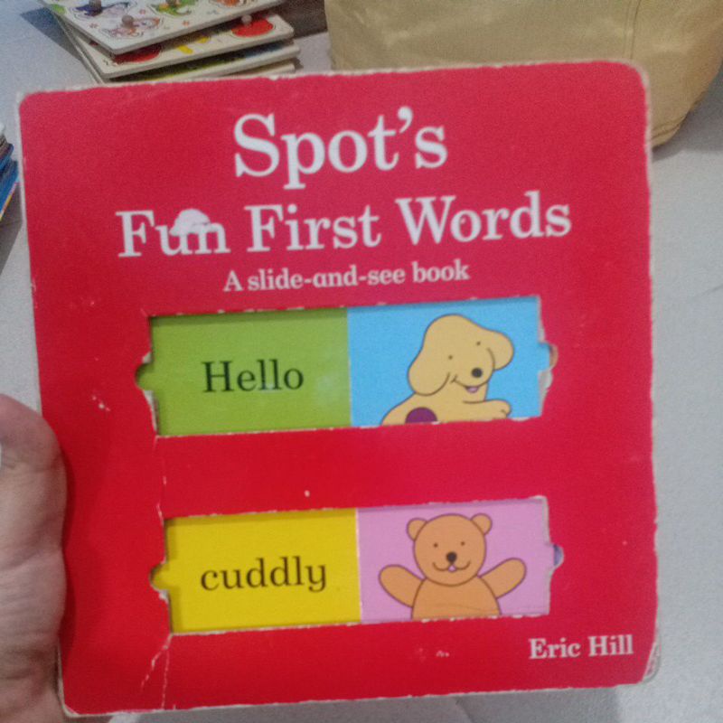 

Preloved buku fun first words by erick hill