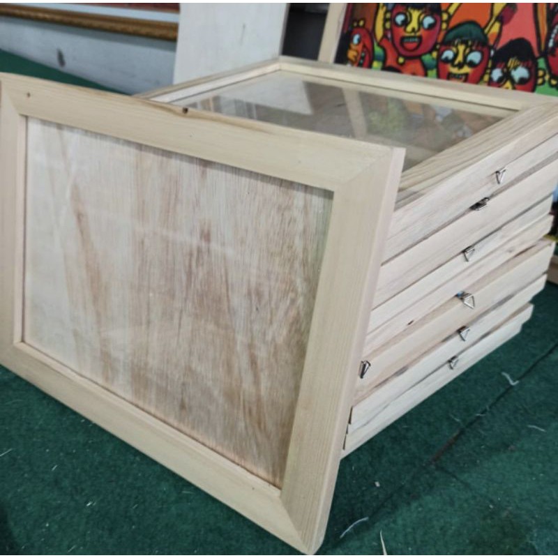 PIGURA KAYU