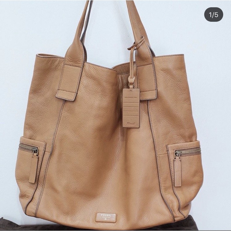 Preloved Fossil/ Fossil Second/ Fossil Preloved/ Tas Fossil/ Tas Fossil Preloved/ Fossil Emerson