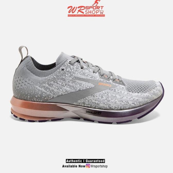 brooks sneakers levitate