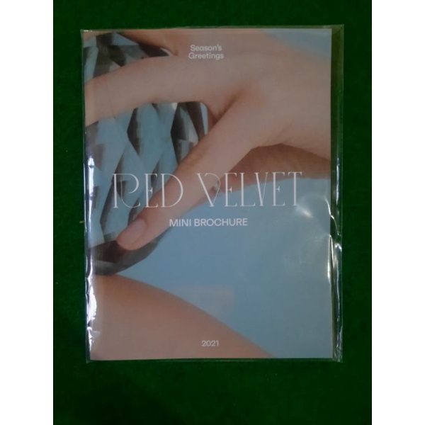 Mini Brochure Season Greeting Red Velvet