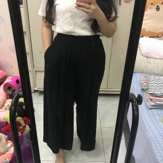 Uniqlo Flare Pants