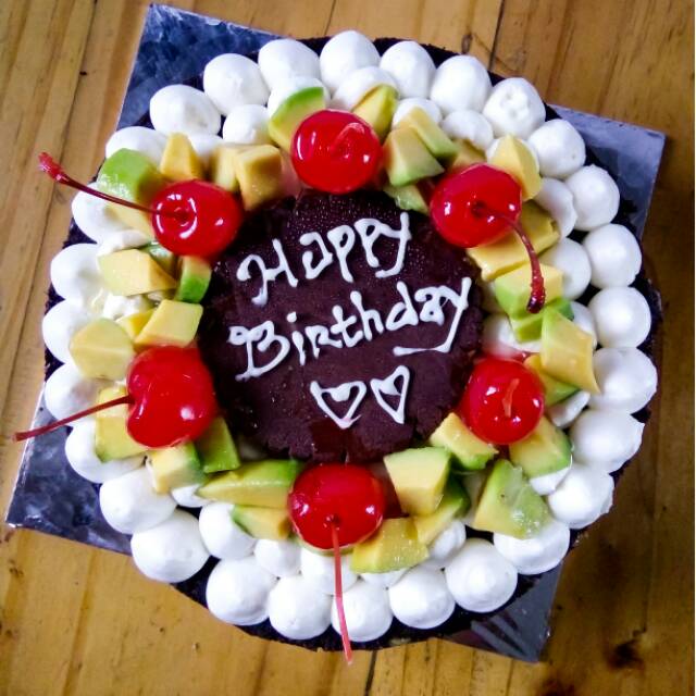 

Kue ulang tahun uk 22 cm / birthday cake 22cm with avocado cake base