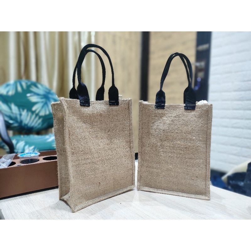 tas goni tebal totebag bahan goni size 20*10*30 cm plus resleting tali webbing