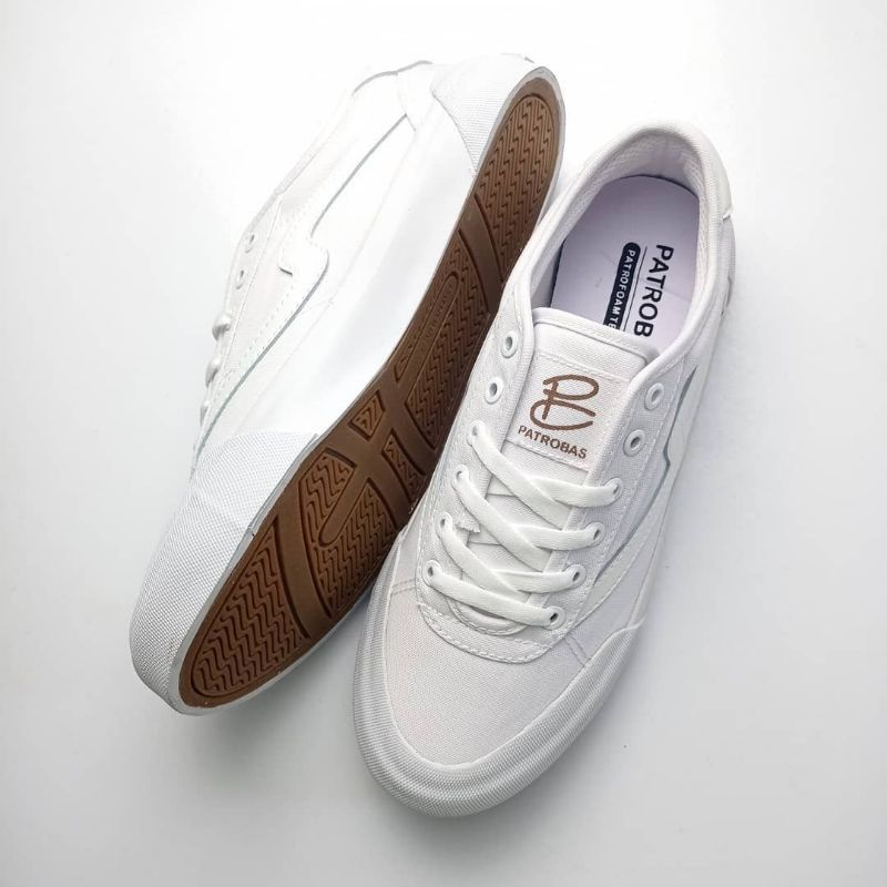 Patrobas Ivan Triple White